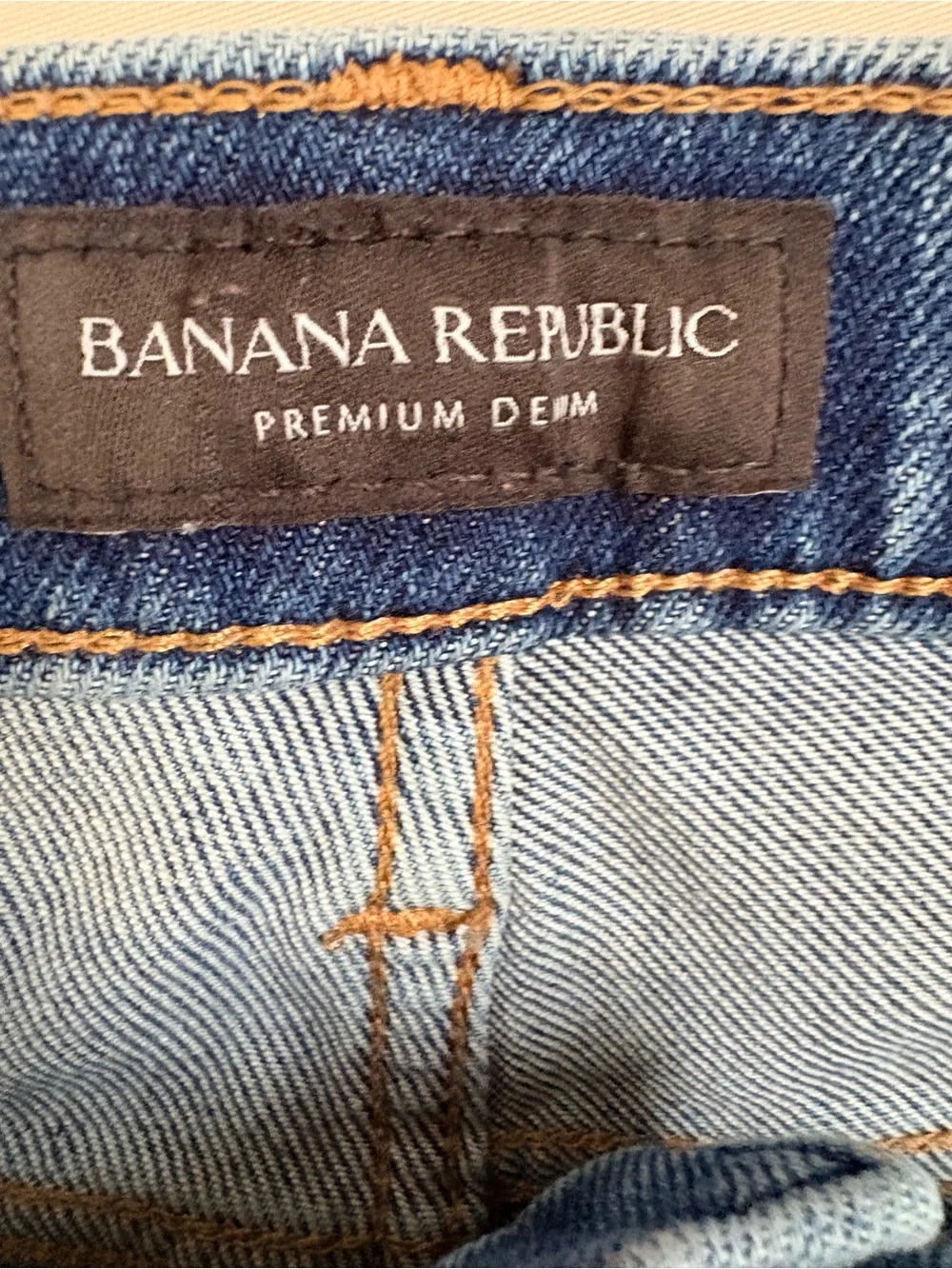 Banana Republic Skinny Jeans in Medium Blue Wash